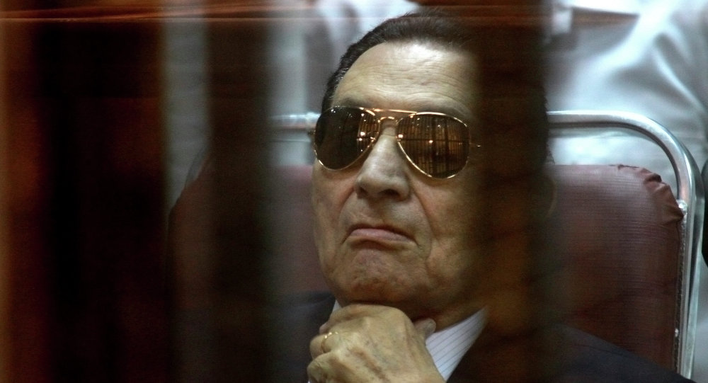 نتیجه تصویری برای استعفا و محاکمه حسنی مبارک
